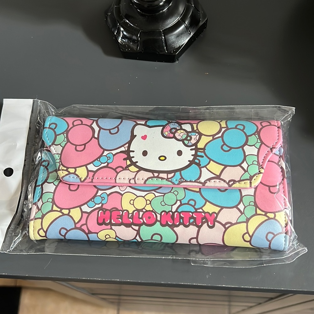 NWT Hello Kitty Wallet!!